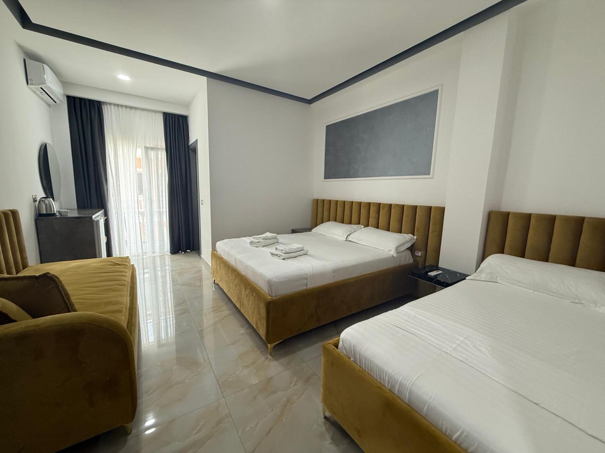 Hotel Leodori 1 Shëngjin Exteriér fotografie